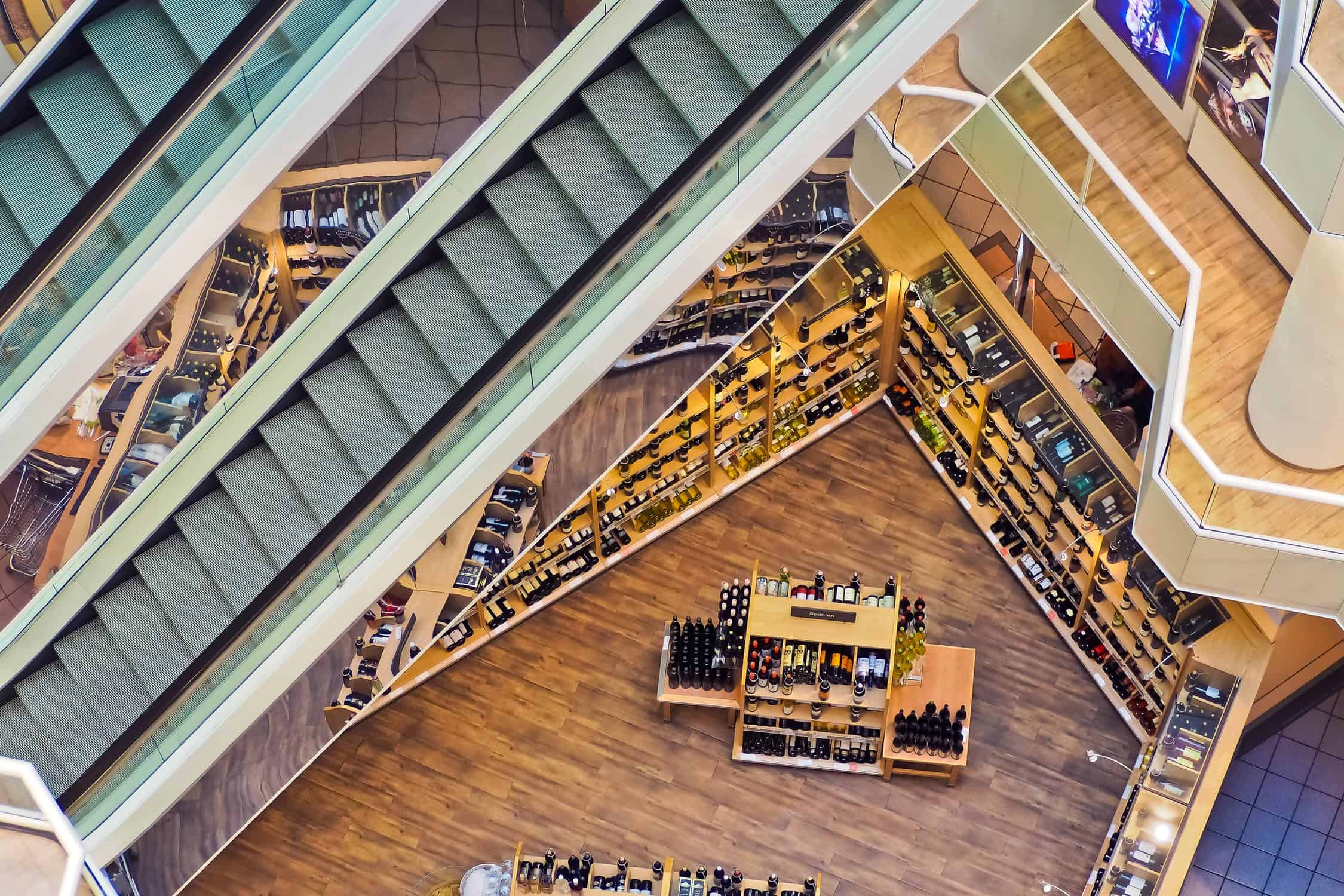 How can the Power Platform save Retailers time and money?